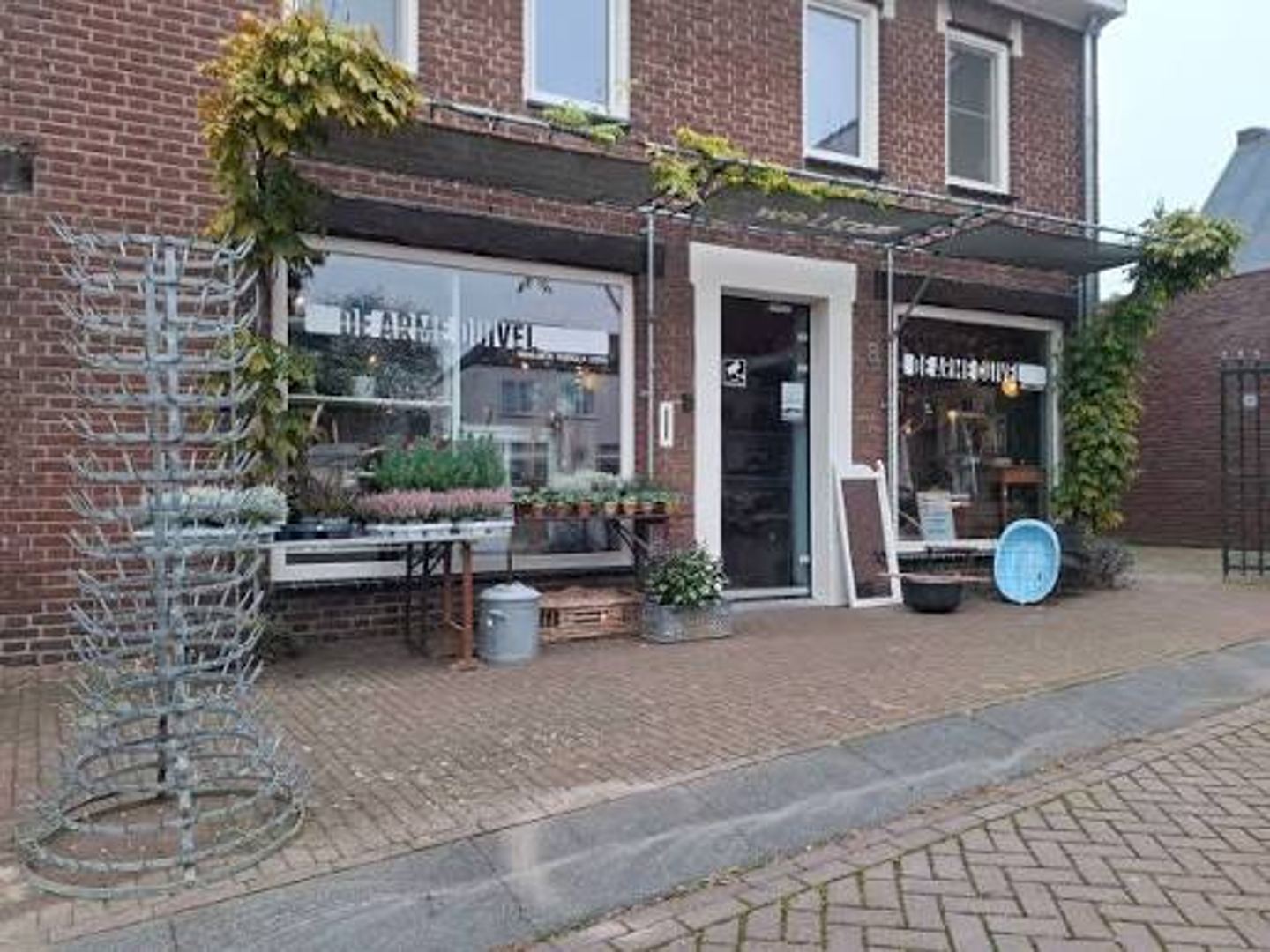 Buitenaanzicht van Armeduivel.