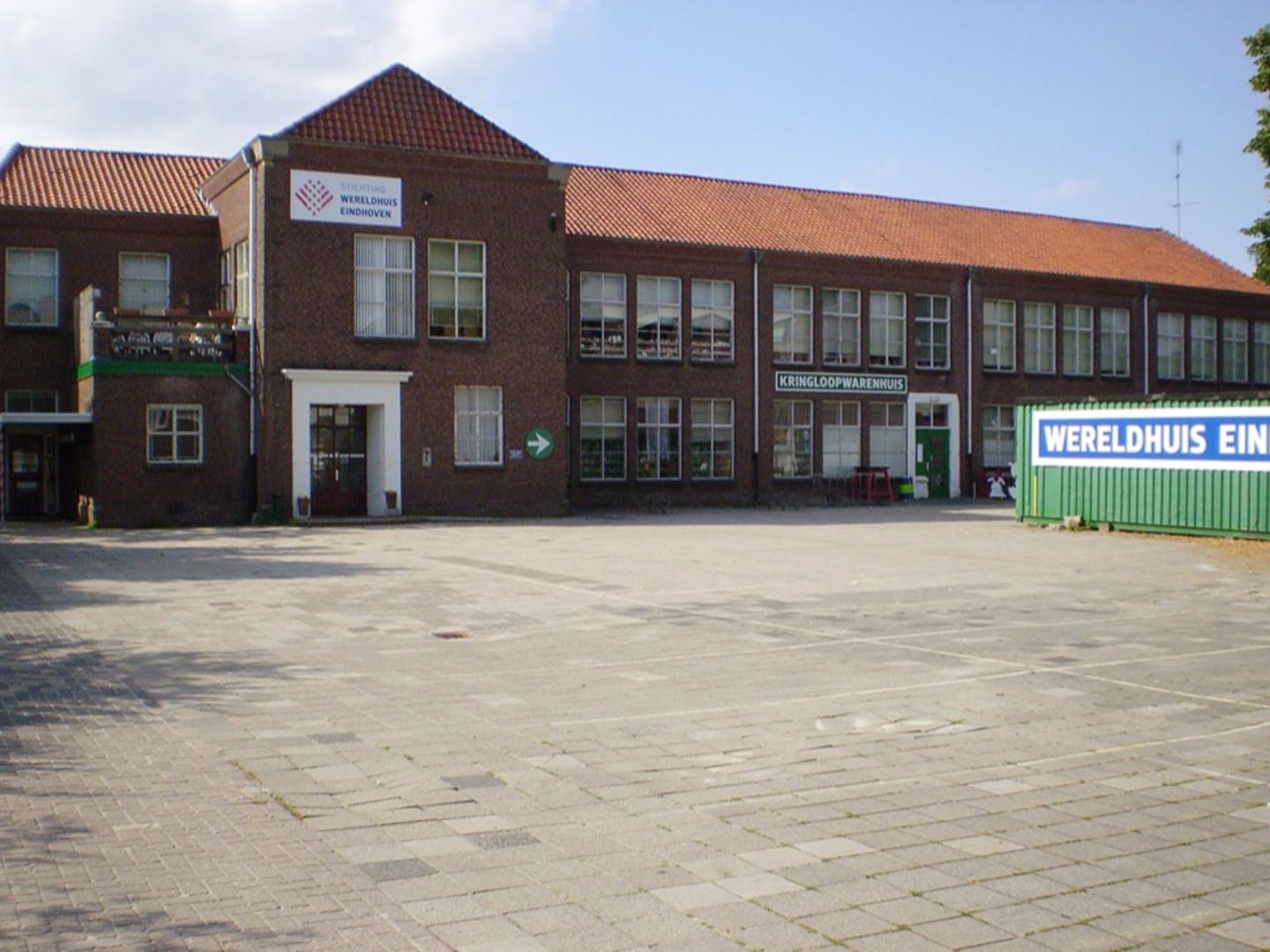 Winkelpui van Stichting Wereldhuis Eindhoven in Eindhoven